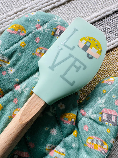 Oven Mitt and Spatula Set for Happy Campers