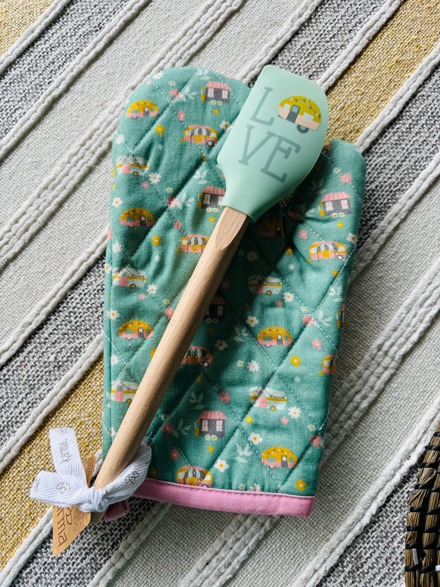 Oven Mitt and Spatula Set for Happy Campers